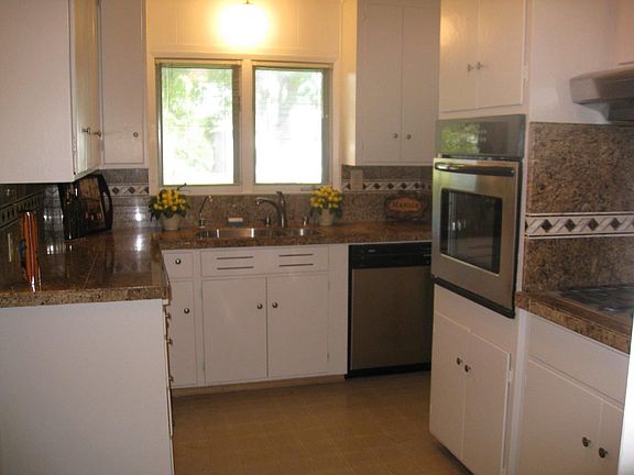 4th image of 417 S Genevieve Ln