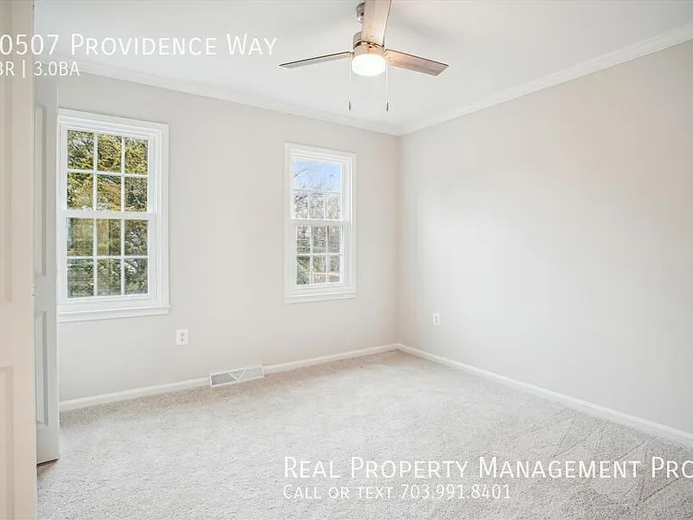 10507 Providence Way — Photo 15