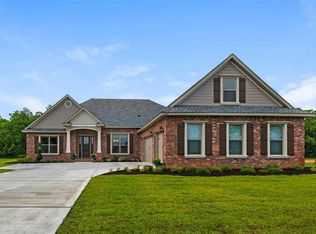 3231 Edinburg Castle Dr, Milton, FL 32583