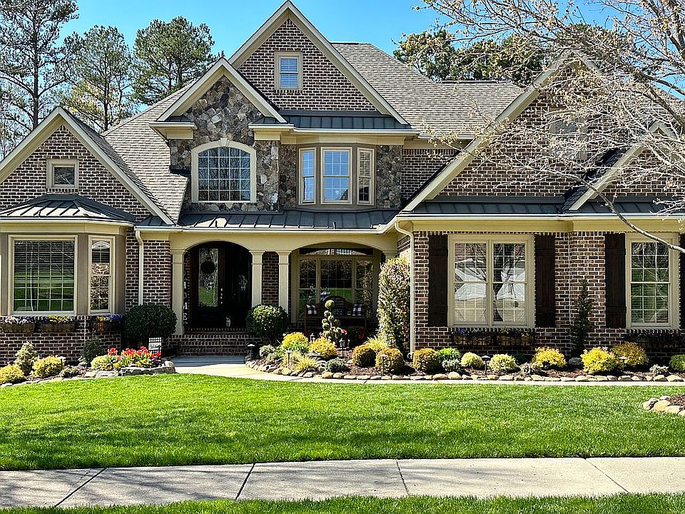 1st image of 306 Vintage Hill Ln