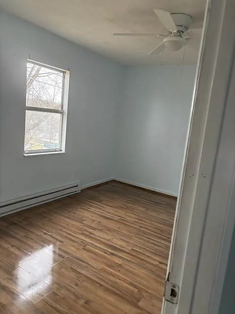 Building Photo - 312 Hubbard St