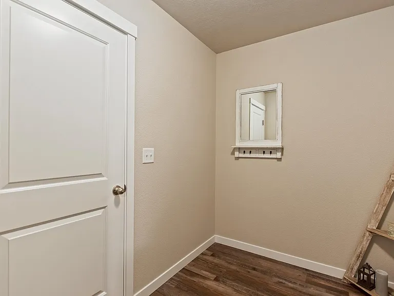 17893 Sunset Ridge Ave — Photo 15