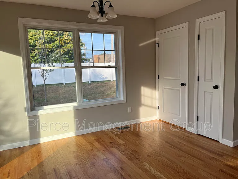 6-21 Clarendon Way #21 — Photo 6