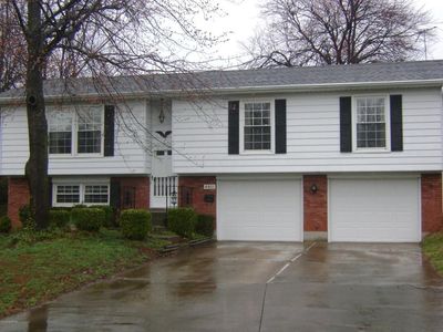 4401 Hobart Ct, Louisville, KY, 40216