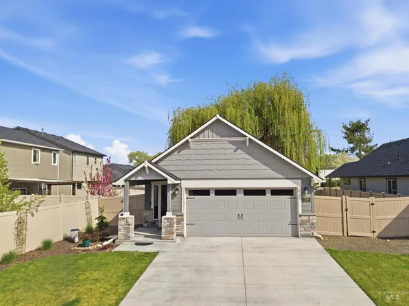 1398 W Woodpine St, Meridian, ID 83646