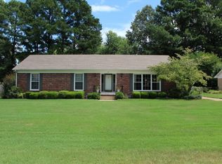 44 Maywood Dr, Jackson, TN 38305