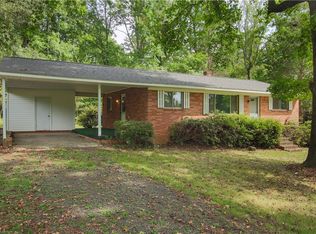 1114 Kentmere Rd, Greensboro, NC 27406