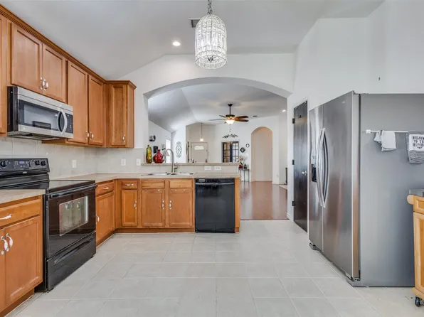 1617 Black Maple Dr, Anna, TX 75409