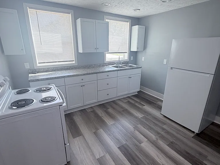 154 State St — Photo 4