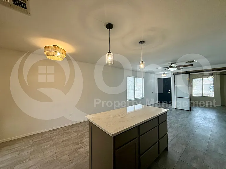 10609 W Rosewood Dr — Photo 7