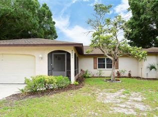 3932 Helene St, Sarasota, FL 34233