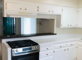 10611-17 Western Ave #202, Downey, CA 90241
