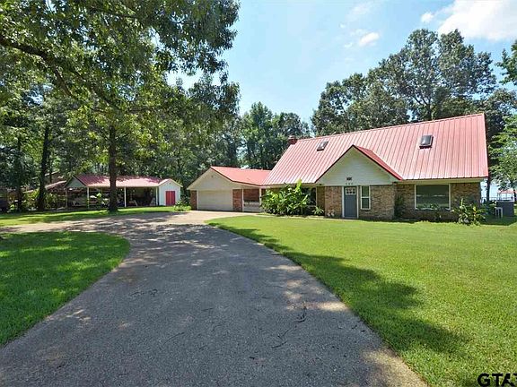 2nd image of 530 Charlya Dr