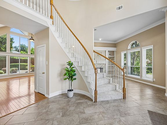 5th image of 2020 Kipling Dr