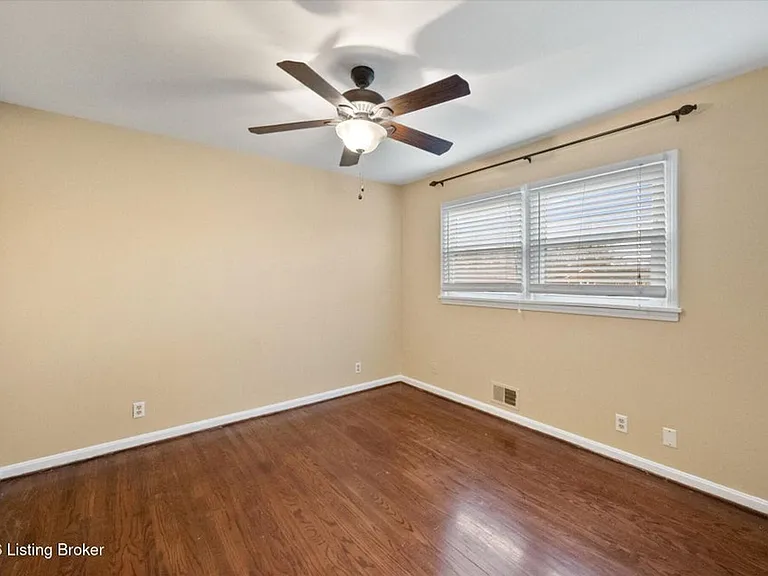 9903 Welshpool Ct — Photo 19
