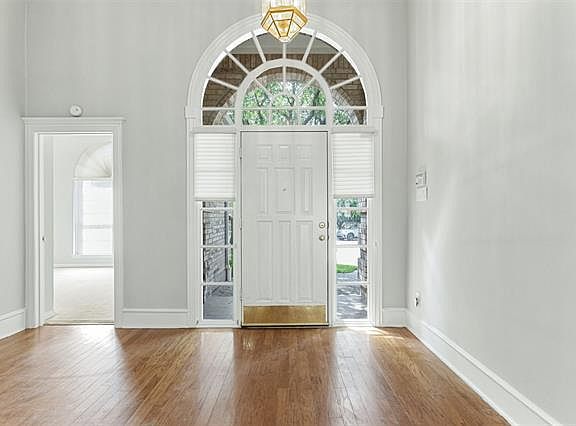 4th image of 750 Greenway Ct