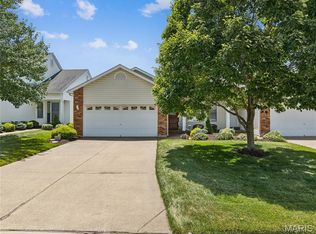 227 Maryland Dr #30A, Ofallon, MO 63366