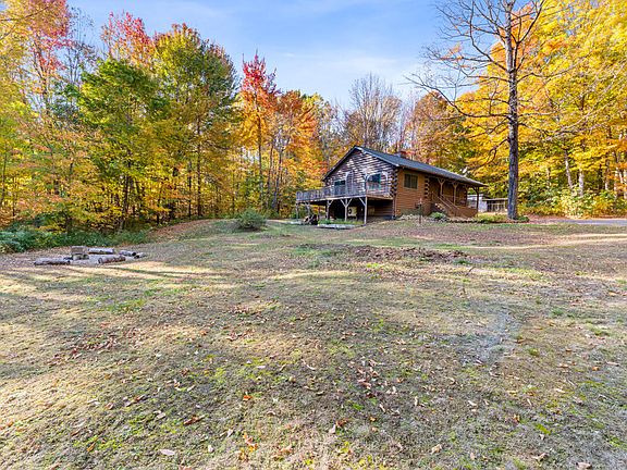 3rd image of 263 Oak Hill Road
