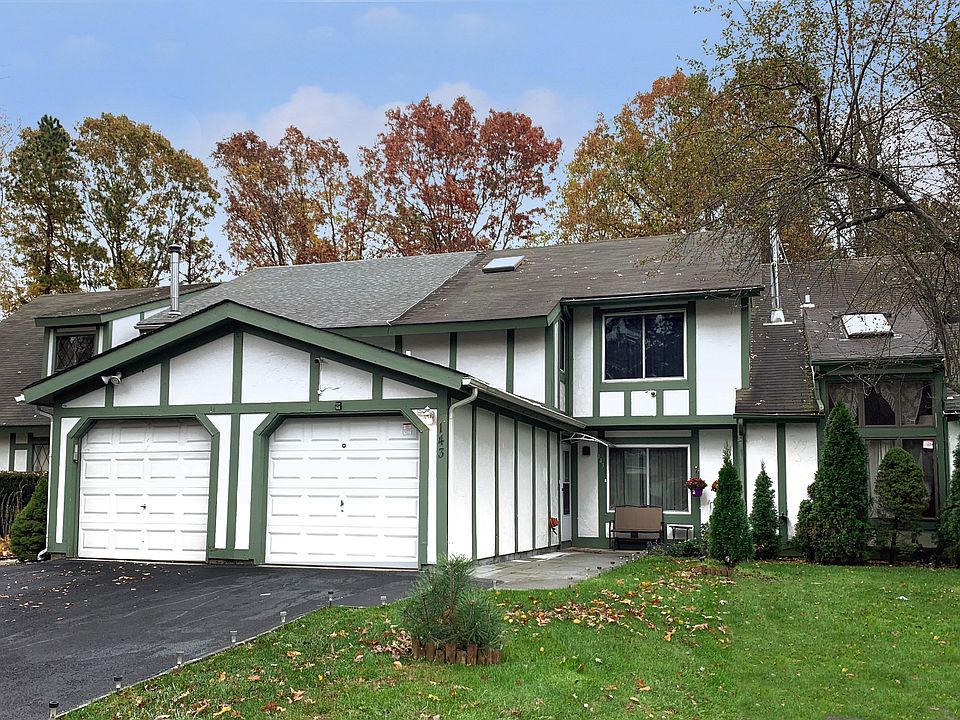 1st image of 143 Eagle Hill Ct