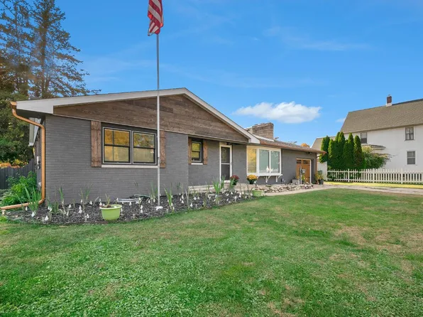 2014 Indiana Ave, La Porte, IN 46350