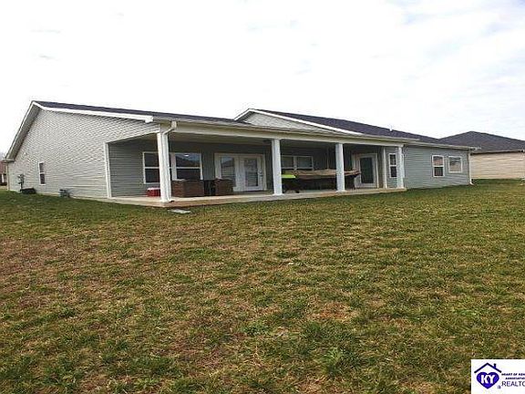 2nd image of 360 Vineland Place Dr