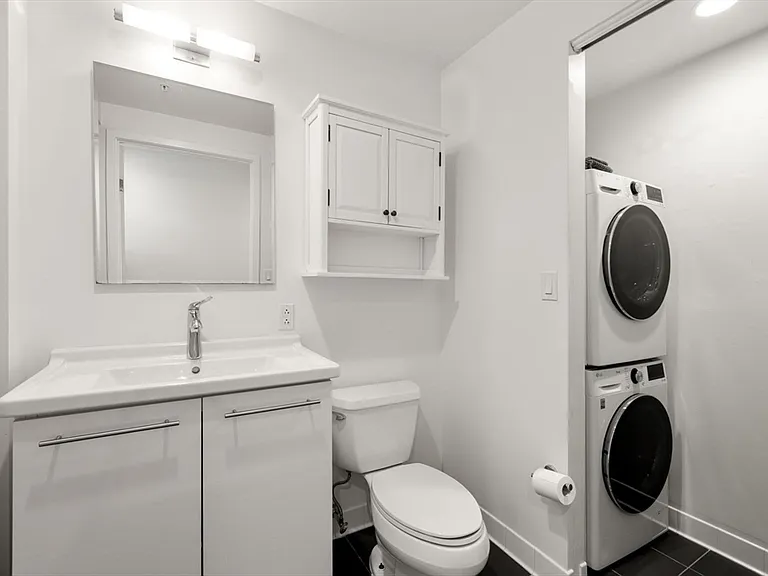 2 Earhart St #421 — Photo 14