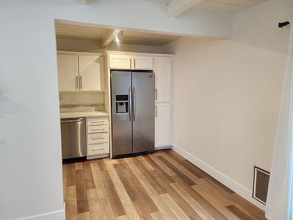 2nd image of 4261 Mentone St