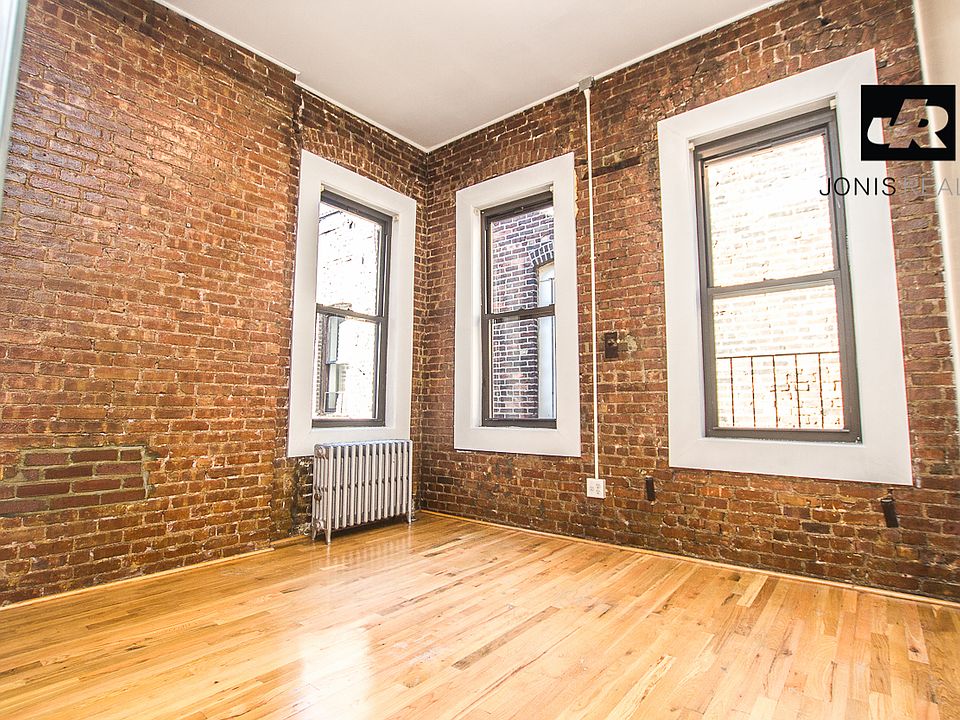 1st image of 36 Saint Marks Pl APT 20