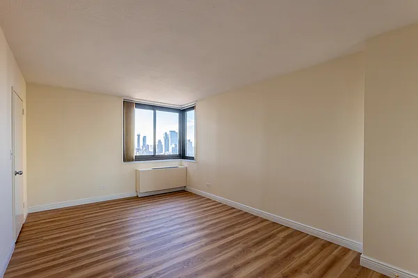 Rented by Samuel Realty Group LLC | media 16