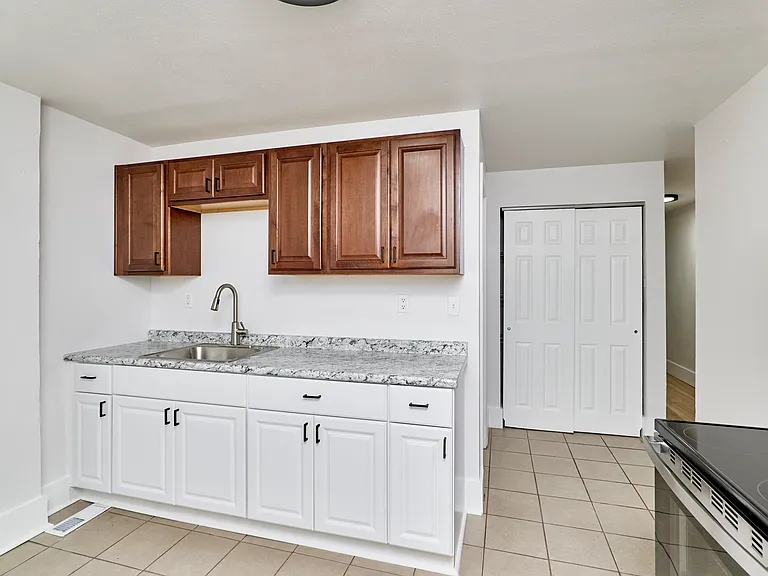 3156 Bent Ave #A — Photo 11