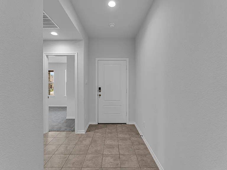 708 Basteen Ln — Photo 3