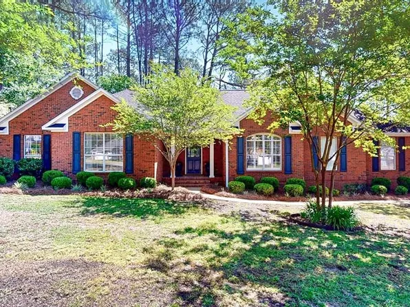 281 E Gate Dr, Thomasville, GA 31757