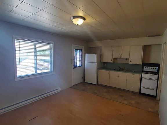 2nd image of 305 W Main St E