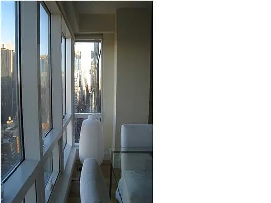 Rented by Evans Real Estate | media 37