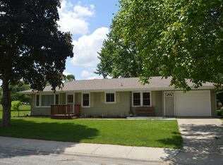 601 N Maple St, Herscher, IL 60941