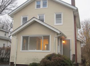 40 Westervelt Pl, Teaneck, NJ 07666
