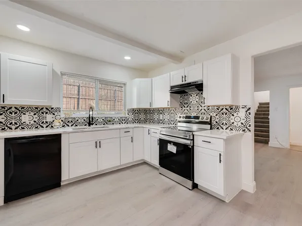 7404 Brentwood Stair Rd, Fort Worth, TX 76112