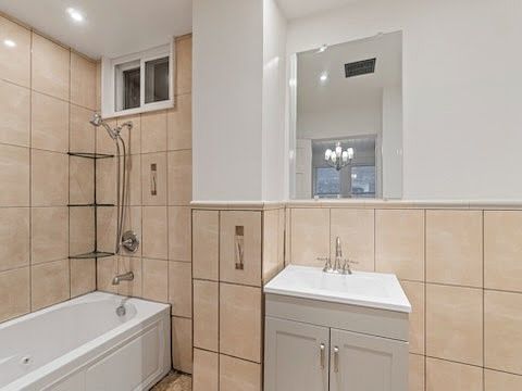 5th image of 16 Tulip St Floor 1