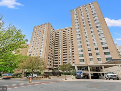 4601 N Park Ave APT 418-T, Chevy Chase, MD, 20815