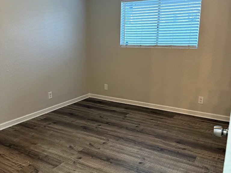 40551 Shellie Ln — Photo 12