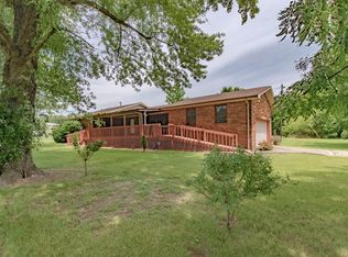 18060 Old Palestine Rd, Crofton, KY 42217