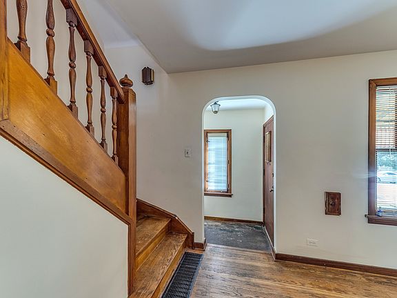 4th image of 2726 Oak Park Ave