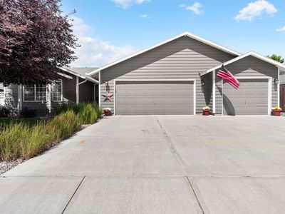 8011 Langara Dr, Pasco, WA, 99301