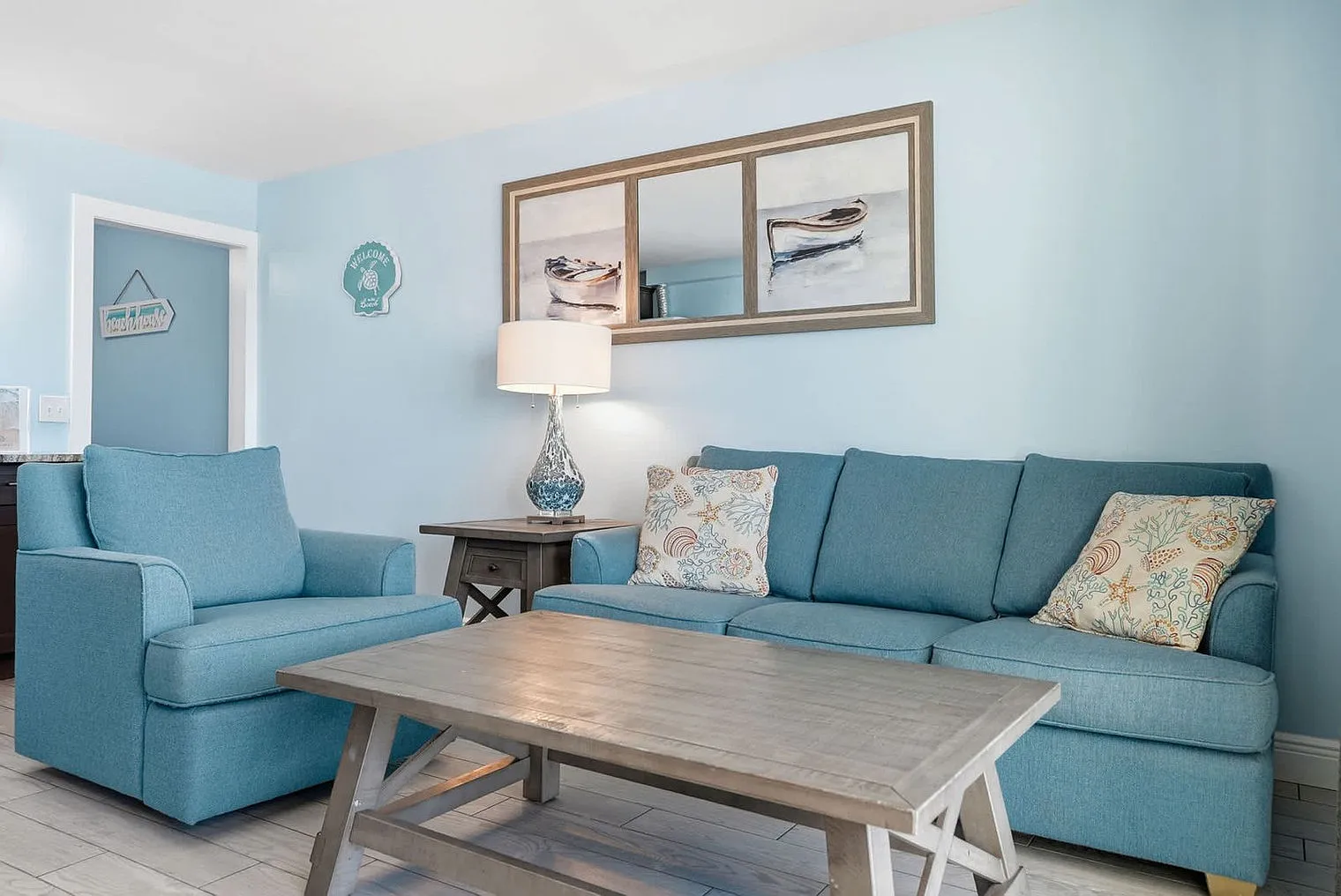 1 bed, 1.0 bath, 742 sqft, $1,417 — Photo 3