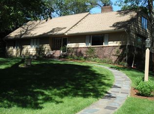 14 Russet Ln, Lynnfield, MA 01940
