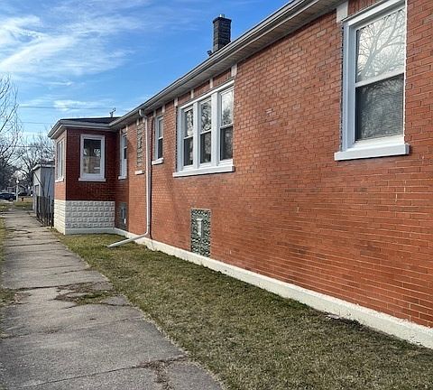 3rd image of 7158 S Hermitage Ave
