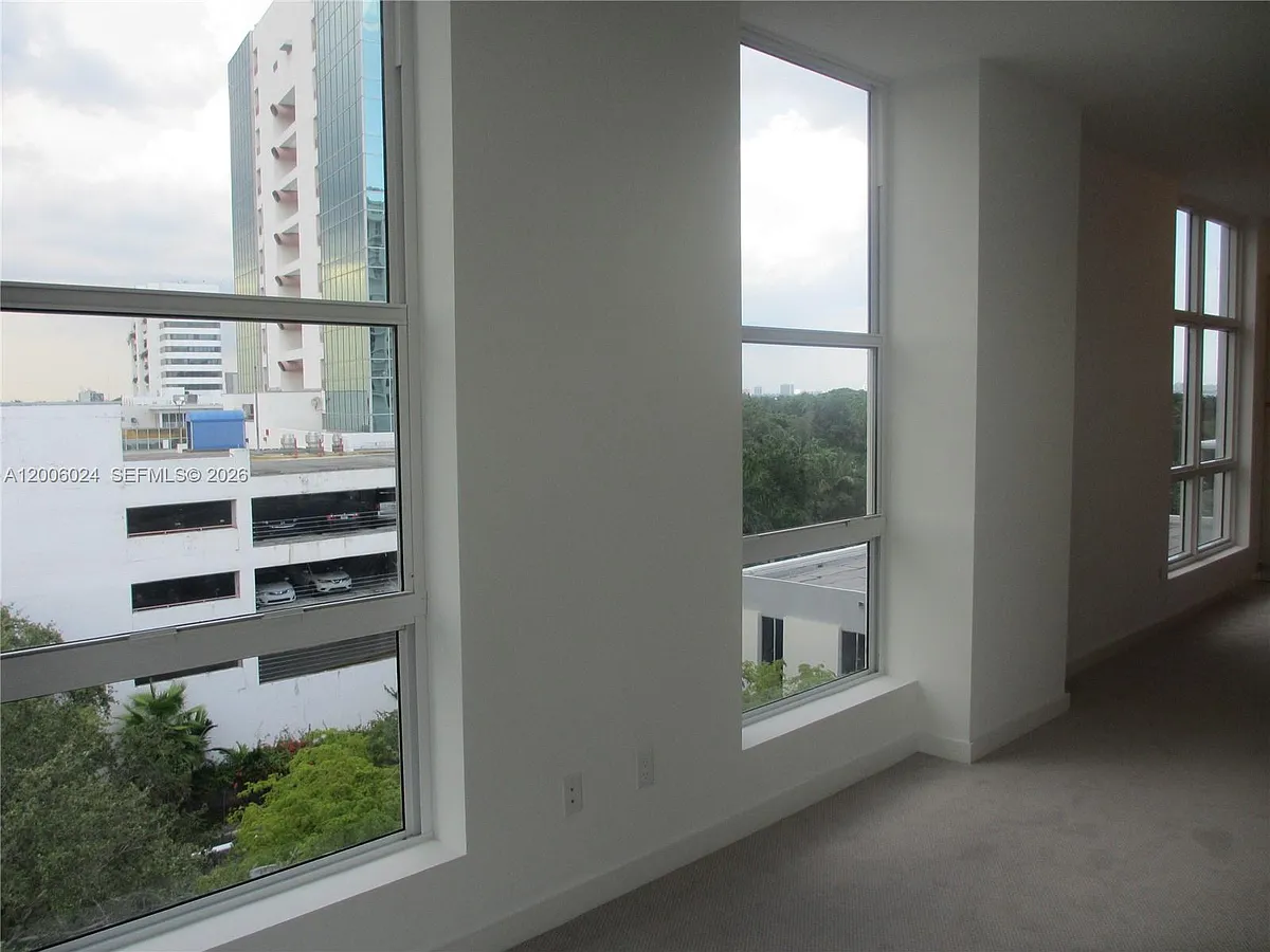 Photo 2 of 16 - 4250 Biscayne Blvd #610 - Miami, FL Building Photo - 4250 Biscayne Blvd #610