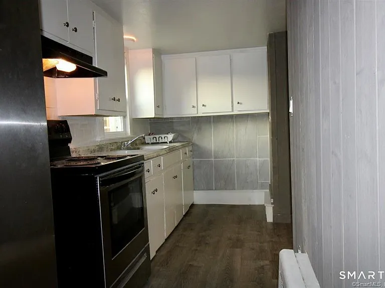525 Boston Post Rd #1 — Photo 16