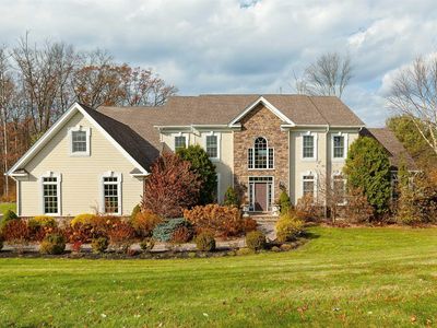 182 Shamrock Hills Dr, Wappingers Falls, NY, 12590