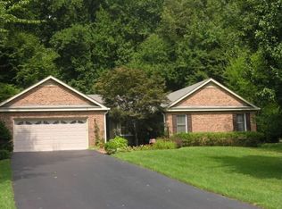 7200 Laketree Dr, Fairfax Station, VA 22039